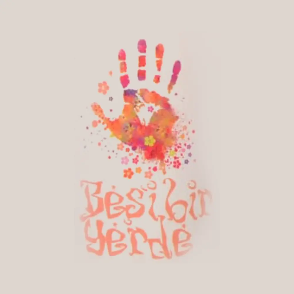 Küp Beşi Bir Yerde Rose